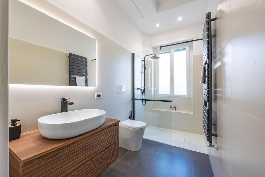 Stylish Apartment Rome Air Conditionig Wifi Tv 50 Metro 4 Minutes Away Exteriör bild